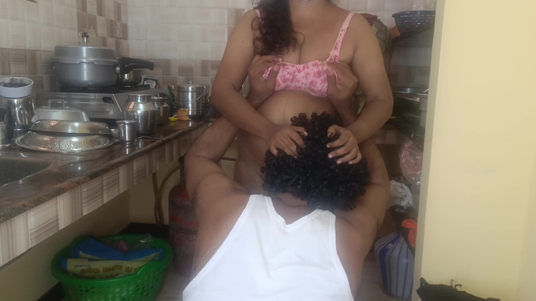 Laxi ammu: Dhivya Chennai Koleji 3