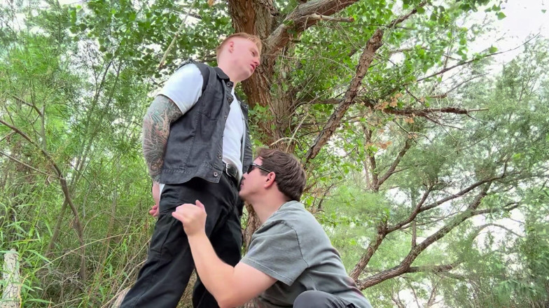 Silas Stone Gay & Solos: Quick Outdoor Blowjob