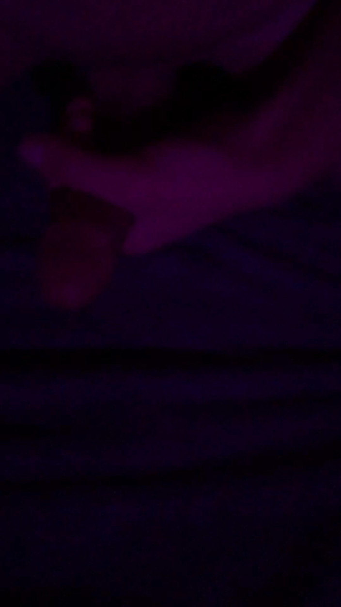 Femboy life: Ragazzo Effeminato Carino Che Si Masturba Pene