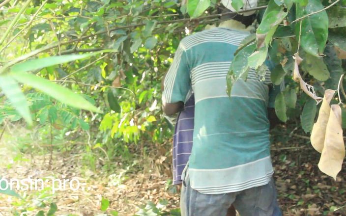 Zion: Un fermier norocos a prins aceste două futai în ferma lui și...