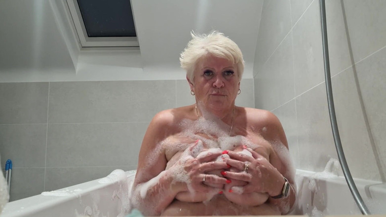 Uk Joolz: Время для ванны, bubblez