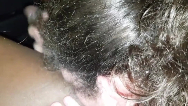 Real homemade BBW BBC porn: Femeie mare și țâțoasă suge o pulă neagră mare lingându-mi pizda dură,...