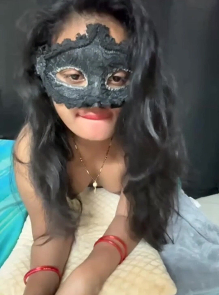 TeluguCouple901: Telugu-meisje Desi neuken en pijpen