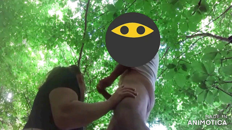 Wet Sex: 在树林户外口交和撒尿。