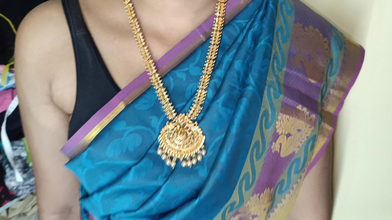 Pushpa studio: Akka Thangachi Pundai