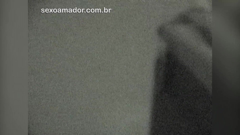 Amateurs videos: Man records video of the bride resting half naked to...