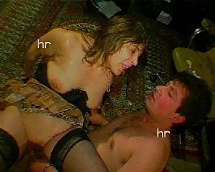 Hans Rolly: Amateur 90s - tetanggaku pengen jadi bintang bokep bagian 4