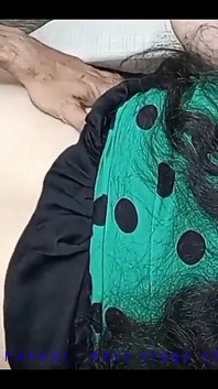 Indyjska milf zerżnięta na Dużym Krześle