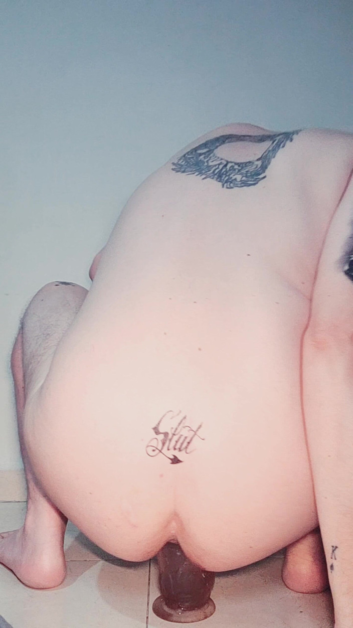 SlutClosetedfag: Dildo-schlampe geil