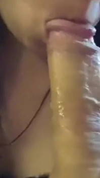 La bocca dolce riceve lo sperma
