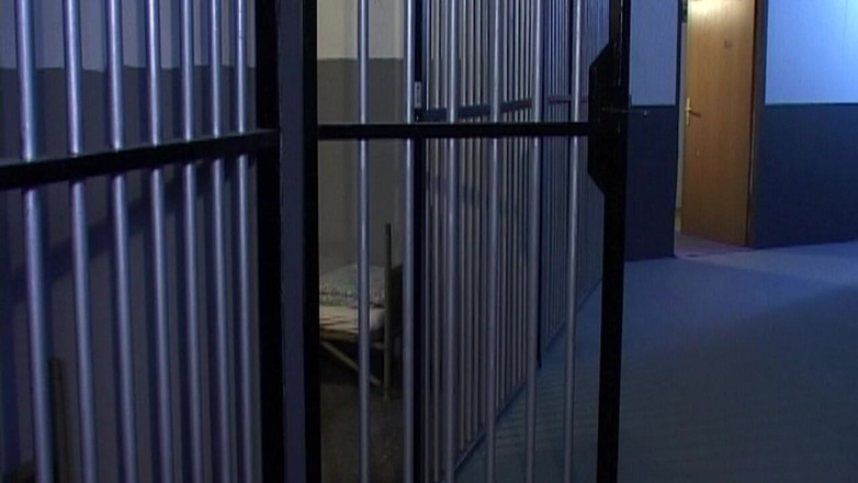 DEUTSCHLAN PORNO XXX: Tóc vàng với bộ ngực to đụ người bảo vệ - tù...