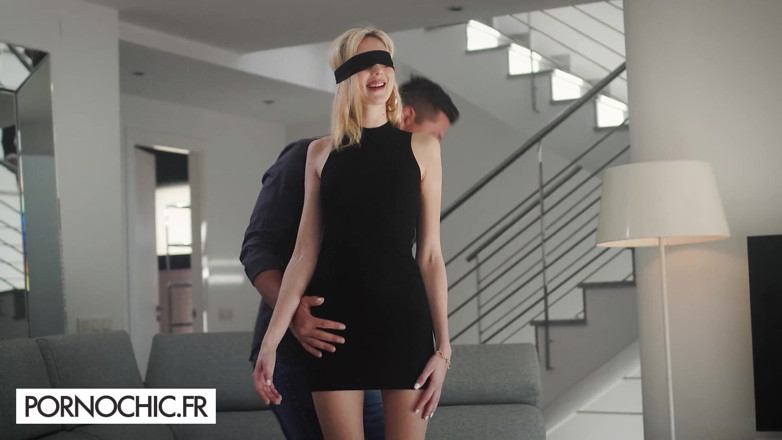 Pornochic: Mystery Trio: Lala Gets Caught