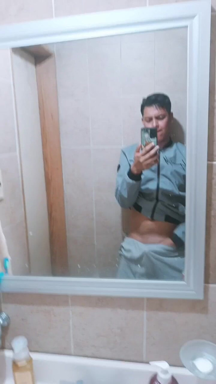 Ale Palomares: Yılın İlk Mastürbasyonu