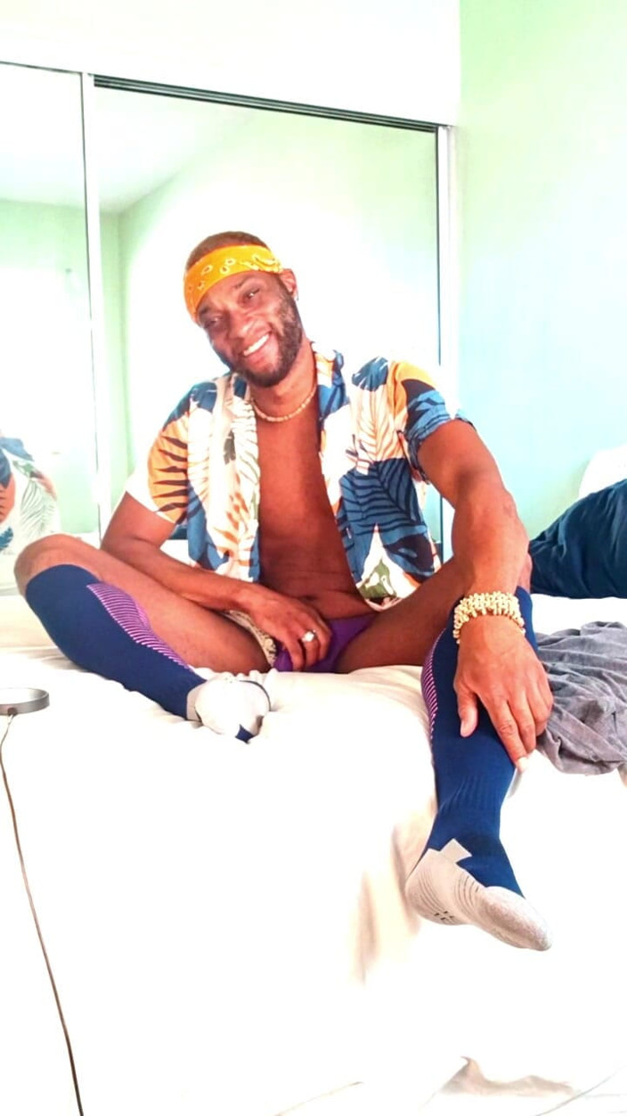 Kennie Jai: Jerking off and Surprised by Cum!