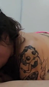 Bisexual Argentina Eats a Customer Without a Condob