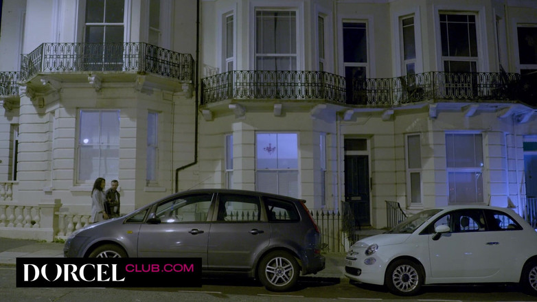 Dorcel Club: Max, Caught Between Two Temptations