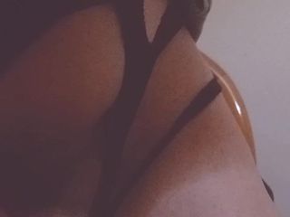 Lara transexual: Sexy transen-masturbation