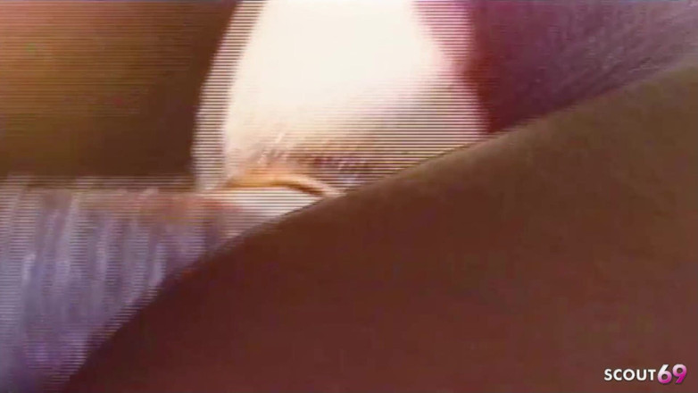 Shemale TS Collection: Latino Ladyboy z grubym kutasem zerżnięta analnie na zewnątrz przez...