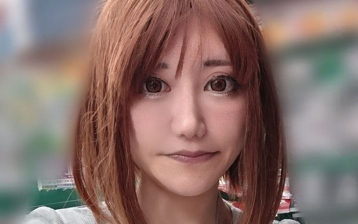 Saitou_Sayo: Aku lagi asik masturbasi memeknya pakai jari sampai klitorisnya menganga...