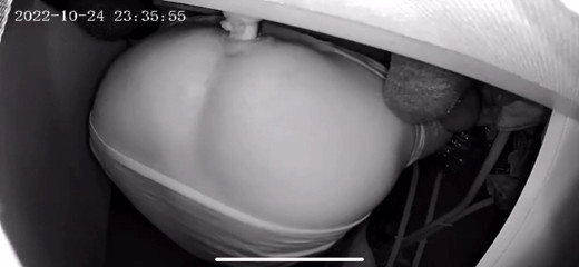 Haggy Baggy: Houten kontknop in en uit, geen handen