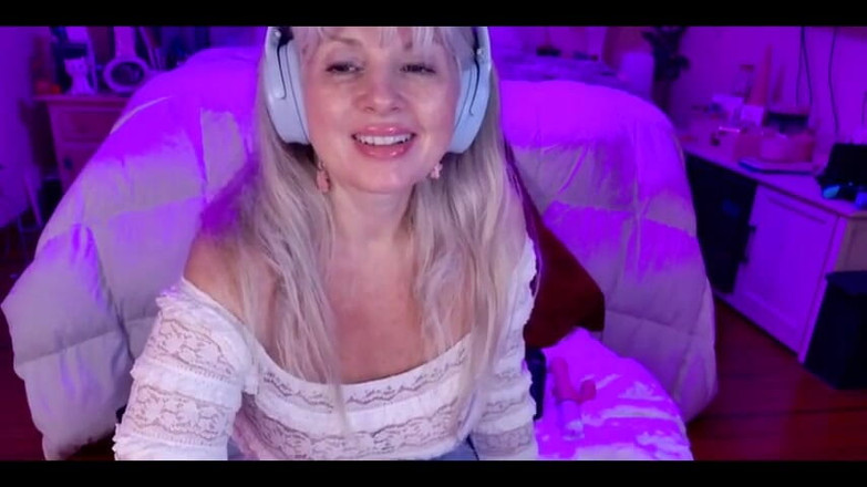 PaintedRose: Rosie's Notty Hotty ejaculare live Chillax Cam Show