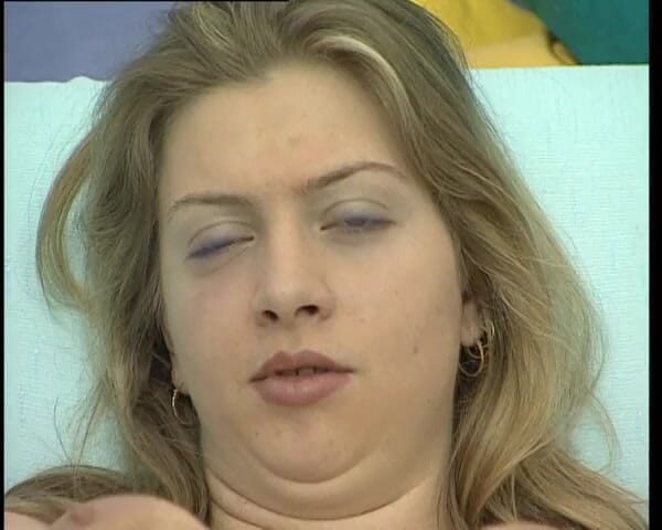 YOUR FIRST PORN: Geile Haarige Sau Angela - Napalona owłosiona świnia Angela
