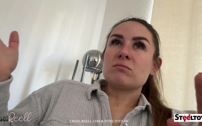 Cruel Reell: In cruel reell college ist alles über ballbusting