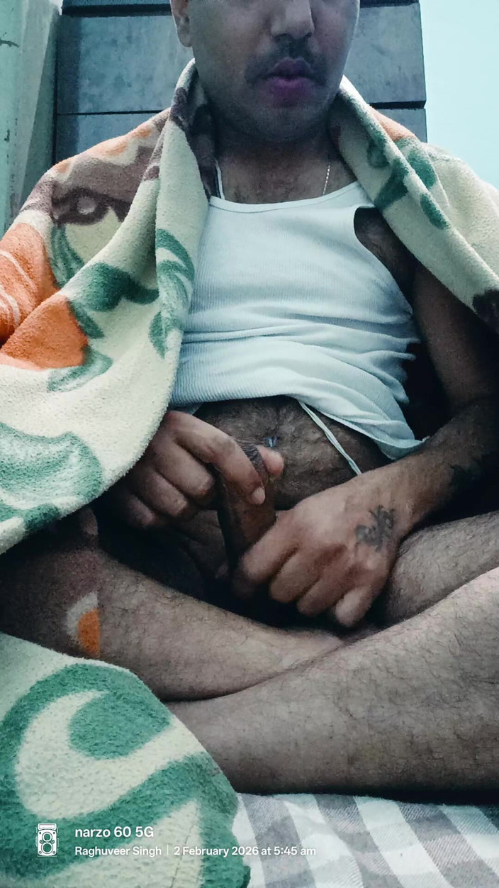 Rajasthani-old-lover: Дезі мастурбує