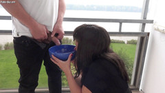 Piss Drinking Wife: Chcací orgie se třemi muži na balkóně
