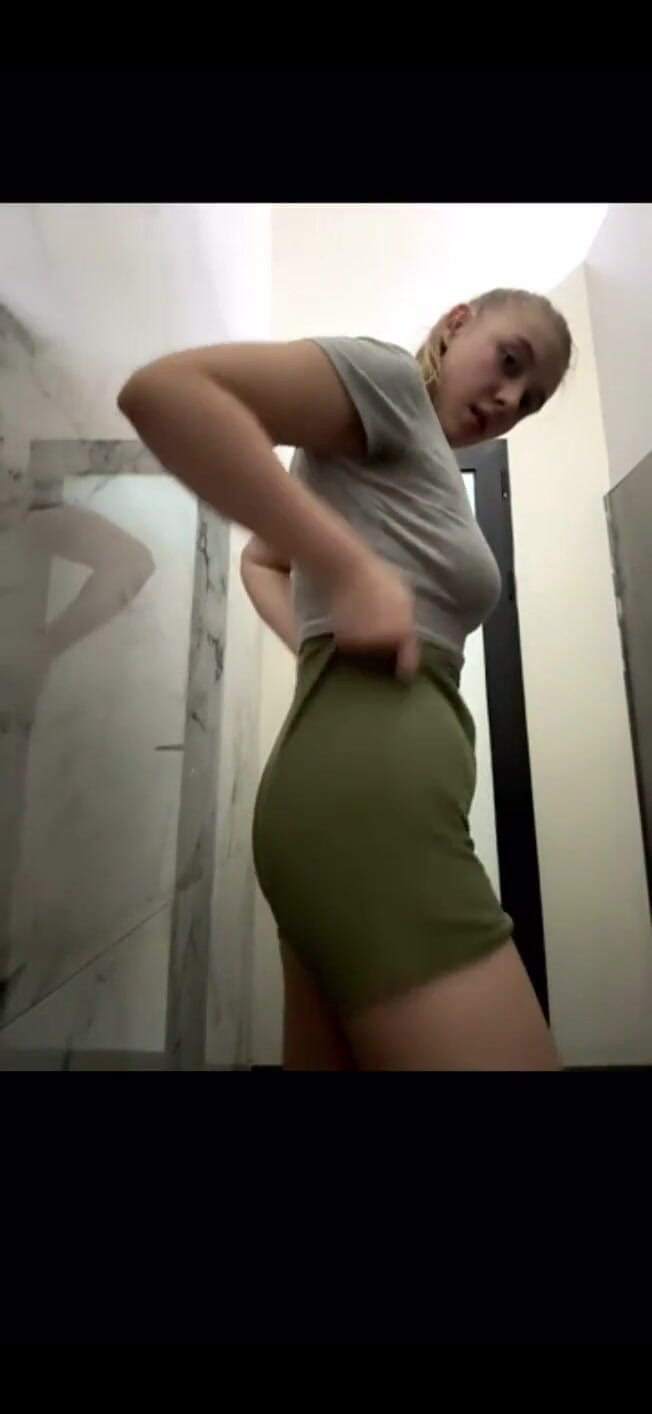 JuiceLussie: Muncrat ekstrem di gym