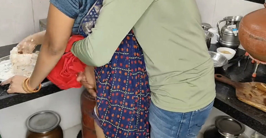 Kavitha_Vintho_: Indian Desi Aunty in Kitchen Our Husband Come to Went...