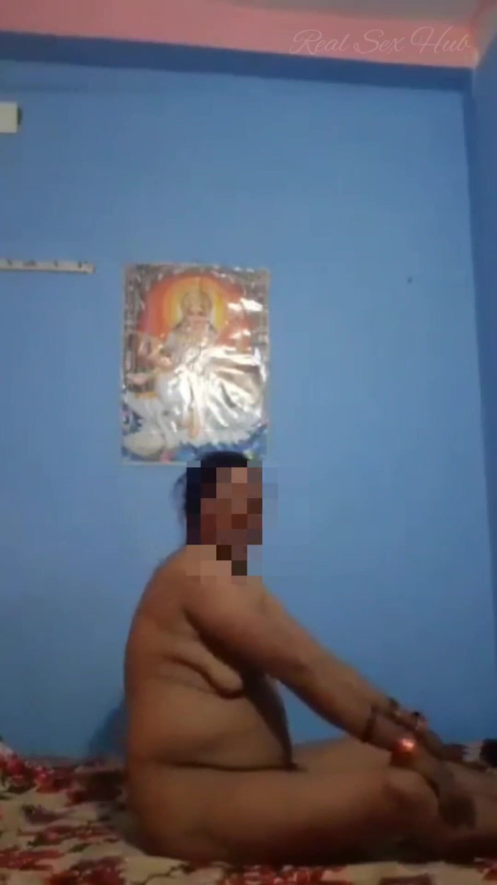Real sex hub: La operaia traditrice indiana ha invitato il proprietario a casa...