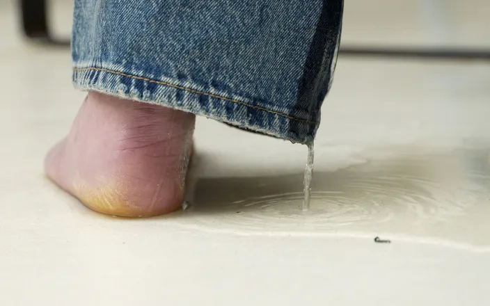 AproductionA: Alice Maze Wetting Jeans