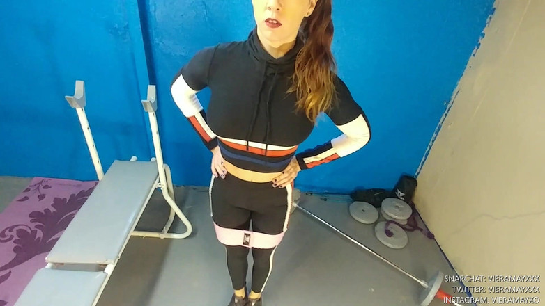 VieraMayXXX: Strip antrenament de antrenament cu greutate