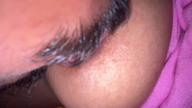 Desi Bhabhi 01: Sexy bhabhi první den šuká v noci s přítelem