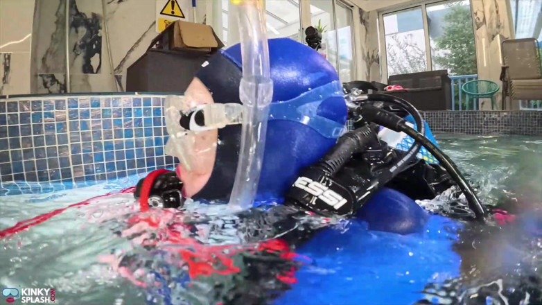 UKCuteGirl Lucy Lauren: Underwater Bondage in Scuba Tied Tight &amp; Dragged Through Water