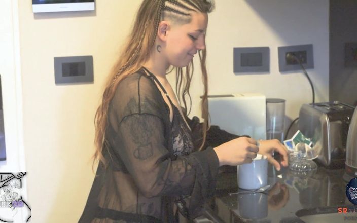 Sr Mono y Alba: Mi-a adus o cafea, dar îi lipsea lapte / ft. albx09