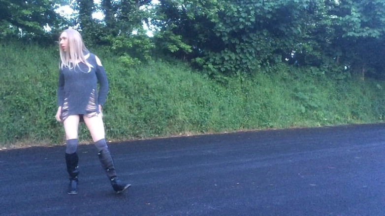 The Midnight Minx: Piscando para baixo do campo de futebol