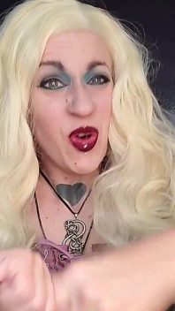 Hocus Pocus Sarah Sanderson- Small Penis