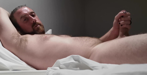 Dirty Talking Guy: Vystoupí pro Bryony