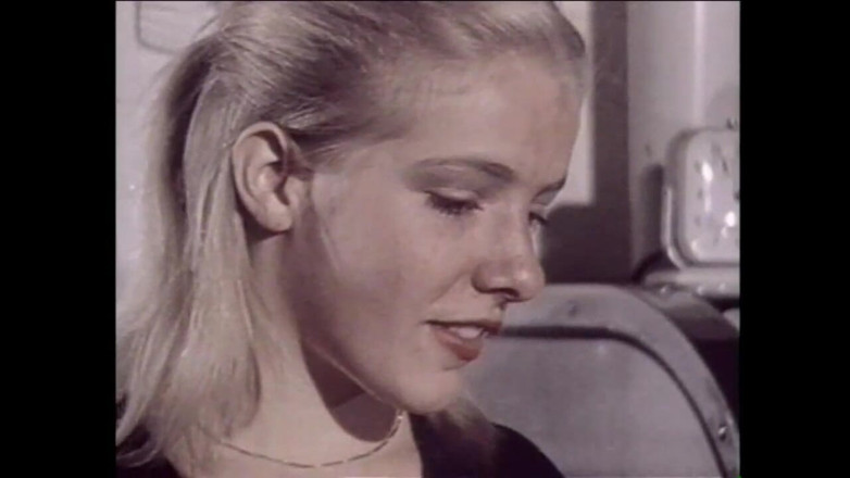 Vintage Usa: Retro-dreier für junge vollbusige blondine mit behaarter muschi von zwei...