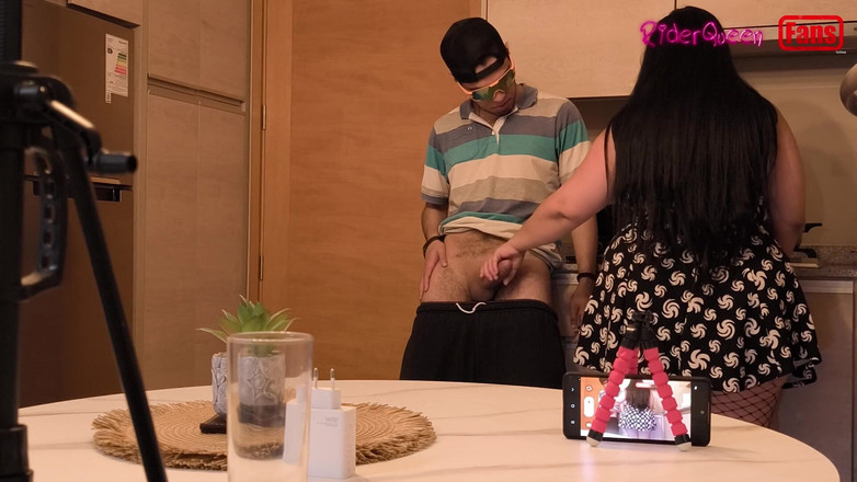 Riderqueen: Macocha uwiedziona przez śmiałego pasierba, wideo dla fanów