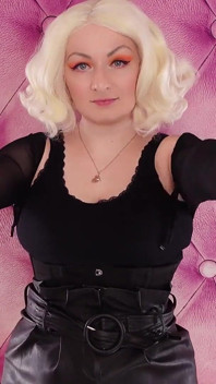 Asmr: Örgü Eldivenler. (Konuşma yok) Ateşli orta yaşlı seksi kadın arya grander'ın yavaşça sfw videosu