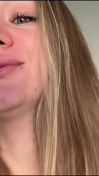 Blonde Chcací královna 6 zlatých okamžiků po domě
