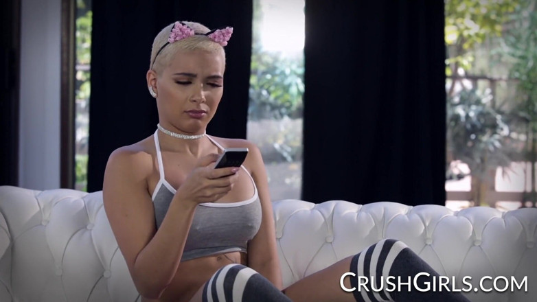 Crush Girls: Crush Girls - Honey Gold catches her stepsister Aaliyah Hadid masturbating