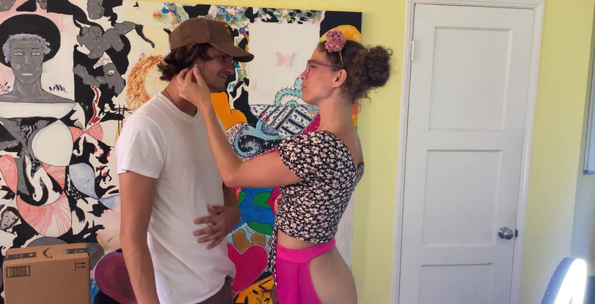 VibeWithMommy: Anal ups adam rol oyunu! Annemler evde tek başına şükürler olsun...