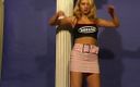 Flash Model Amateurs: Sexy teen bionda mostra il suo corpo sexy