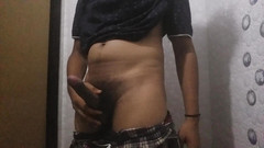 Bigfunn: Hermanastra follada en el baño - mejor video hindi