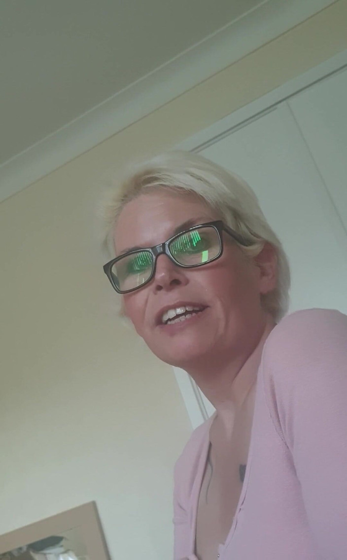 SkylerSquirt: Bersedia untuk katil xx akhirnya dapat cut rambut saya xx