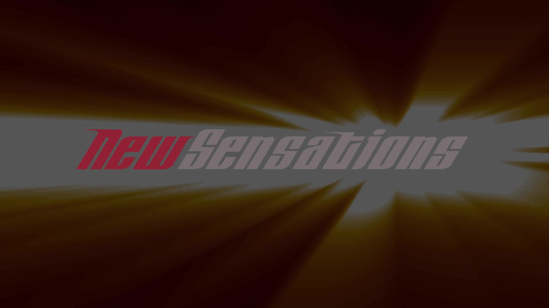 HotwifeXXX: Kate Dalia dines dans son service d’chambre à la place